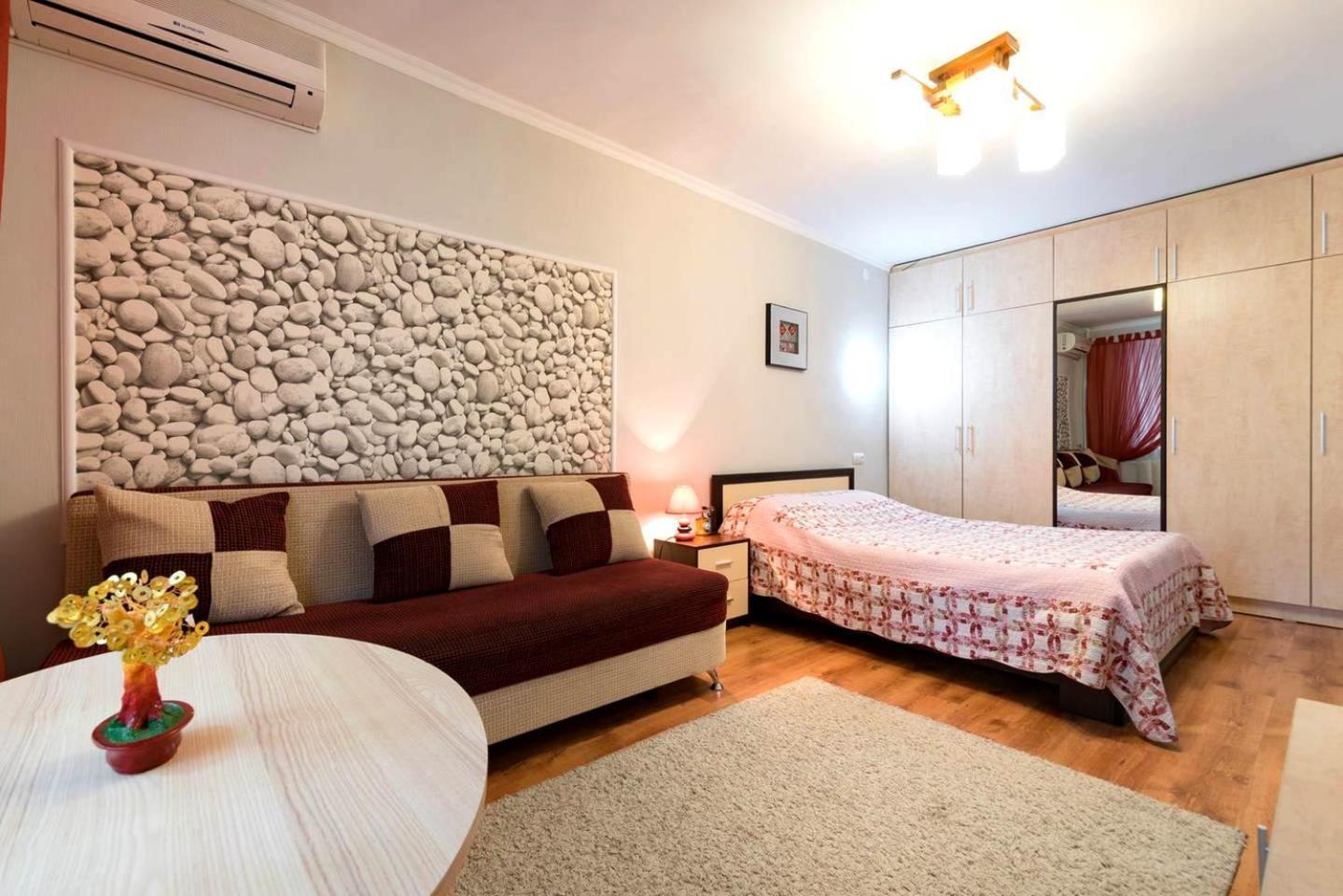 Nadezhda Apartments On Abay Avenue 59 Алма Ата Екстериор снимка